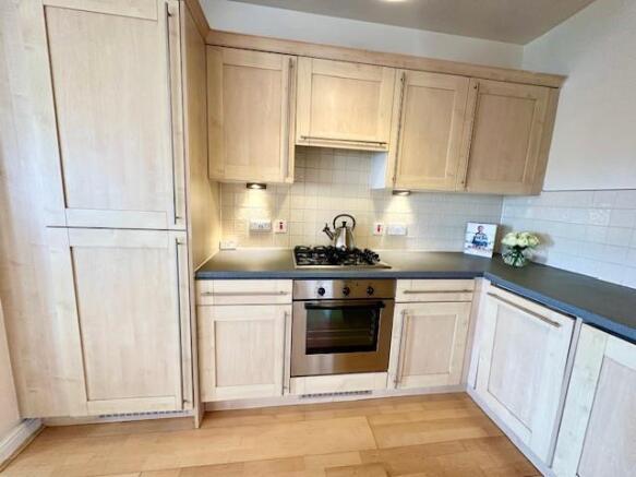 1 bed Flat for sale Image 4