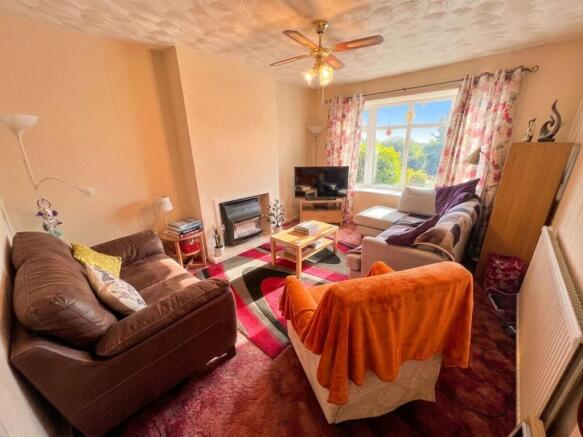 2 bed Semi-Detached Bungalow for sale Image 4