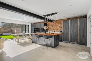 13, Turner Close, Guildford GU4 7JN