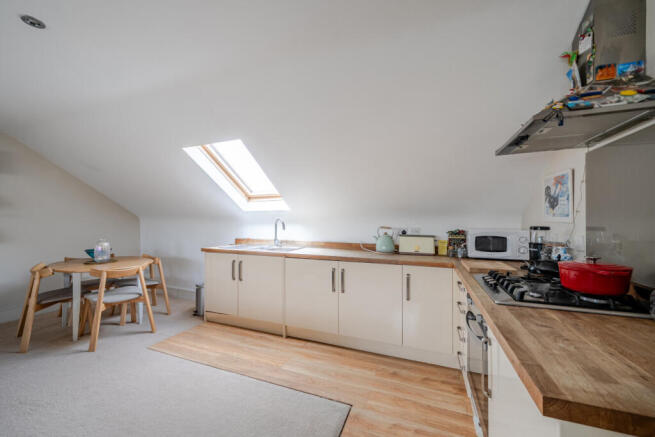 1395536-5-695d0cd...