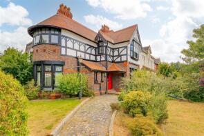 28 Grosvenor House, Blundellsands Road West, Liverpool L23 6TE