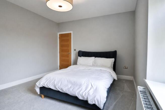 5 bed Terraced for sale Image 10