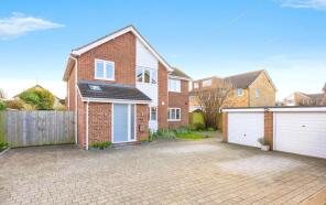 64, Bryants Acre, Aylesbury HP22 6LA