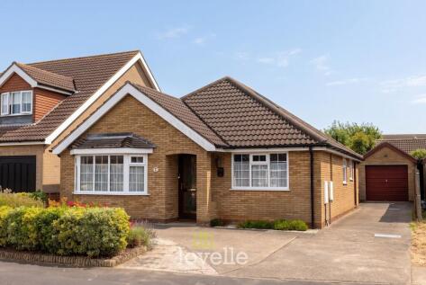 Wheatfield Drive, Waltham, DN37