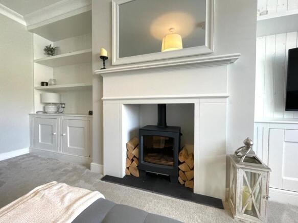 4 bed Detached to rent Image 7