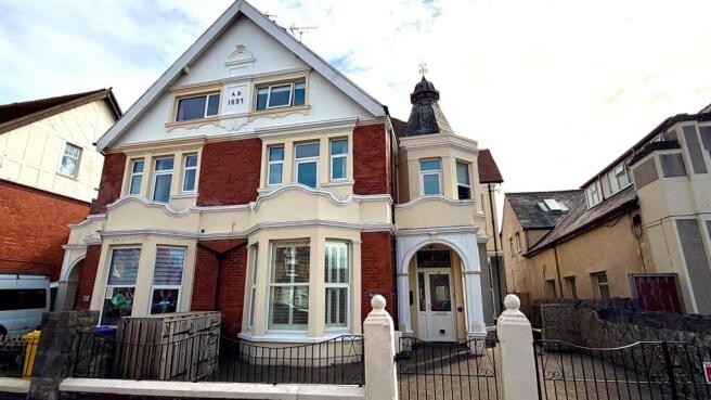 MOSTYN AVE 45.jpg