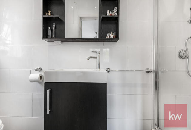 Bedroom One Ensuite