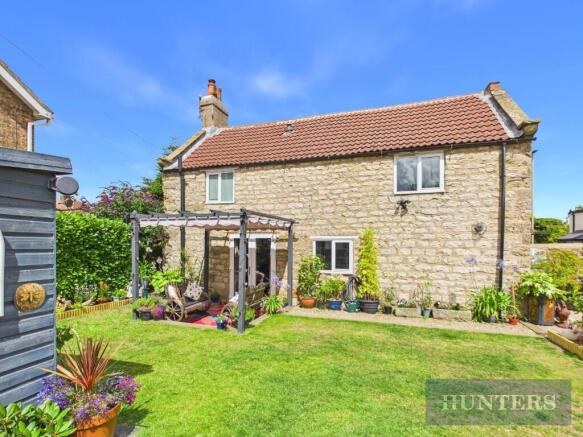 2 bed Detached for sale Image 6