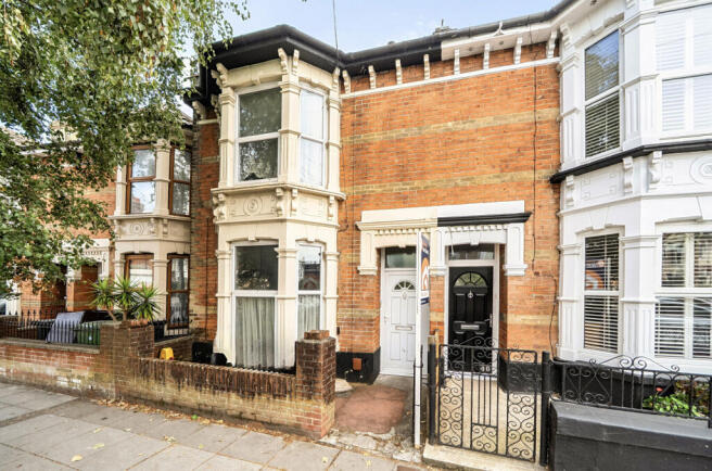 1 Bedroom Terraced in PO4 9EF