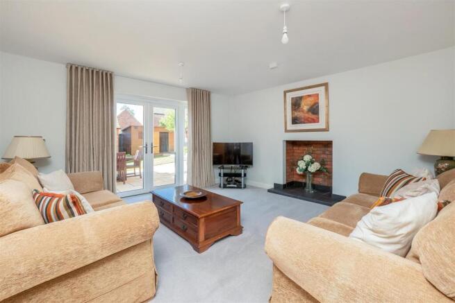 12 Averis Way 2618-3.jpg