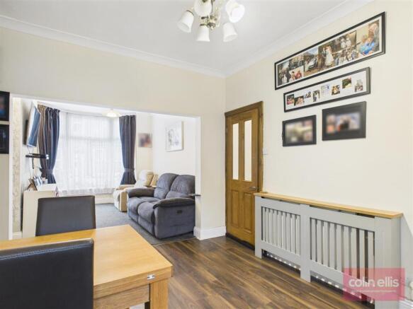 2 bed Terraced for sale Image 5