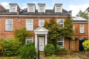 2 Court House, St Bartholomews Close, Chichester PO19 3EP