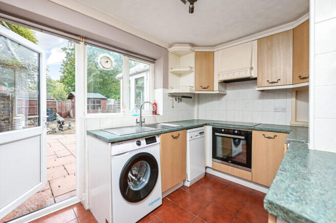 23 Oak Farm Close...