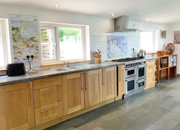 Kitchen / Dining