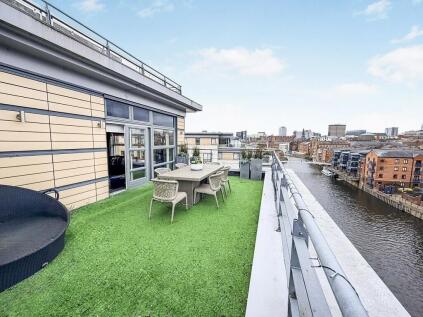 Regents Quay, Brewery Wharf