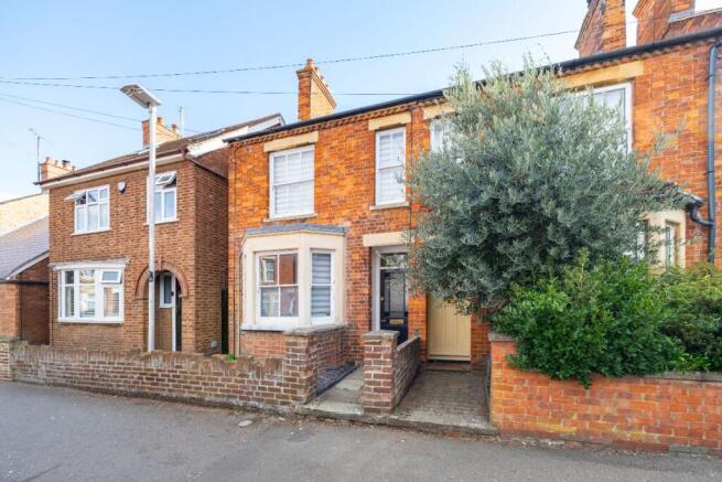 3-bed semi-detached on Newton Street, Olney, £375,000