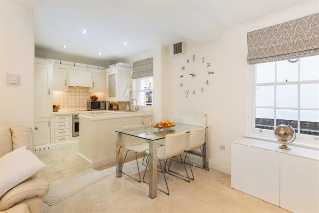 Open Plan Living/Dining Space