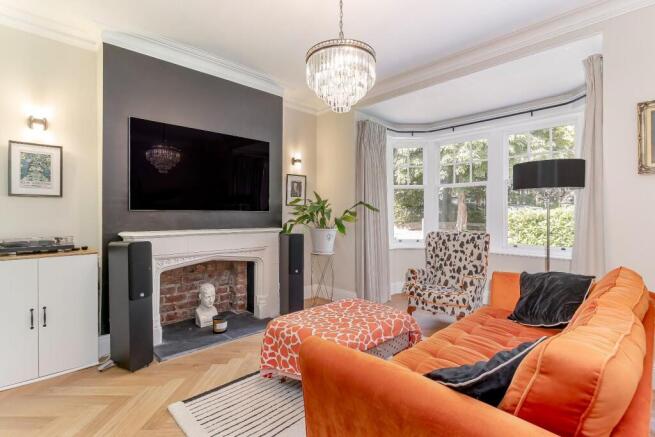 4 bed Detached for sale Image 8