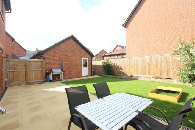12 Rear Garden
