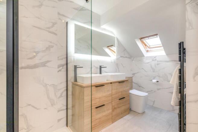 Master en-suite