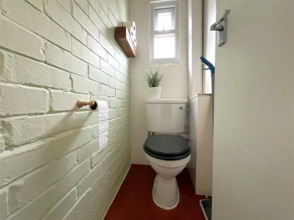 loo.jpg