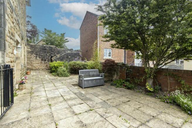 Side Patio/Garden