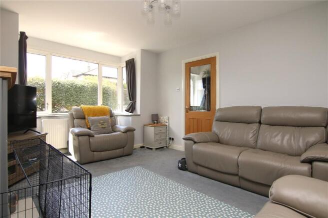 3 bed Semi-Detached for sale Image 6