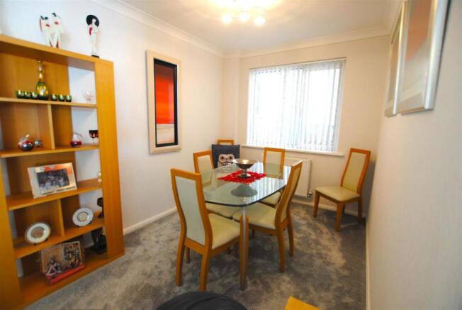 Palm dining room.JPG