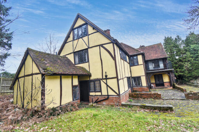 3 Coombe Hill Court, Windsor, Berkshire, SL4 4UL