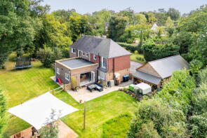 1 Ashdown, Millers Copse, Redhill RH1 5QB