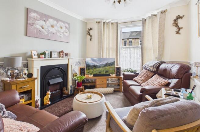 CAM02545G0-PR0564-STILL001