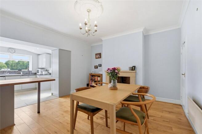 3 bed Terraced for sale Image 9