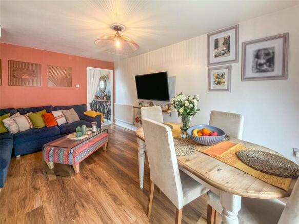 St. Christophers Close, Aldershot, Hampshire, GU12 photo 4