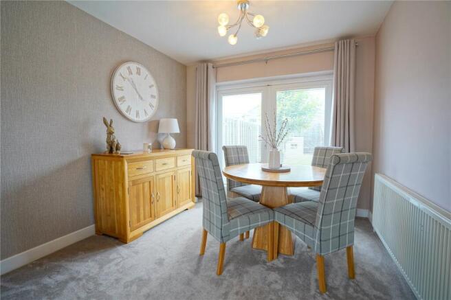 3 bed Semi-Detached for sale Image 8