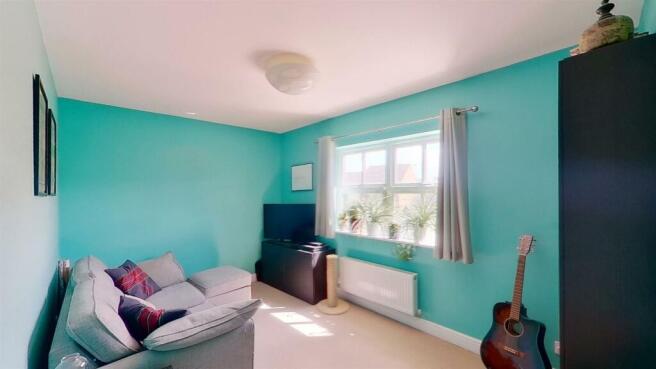 28-Bridlington-Crescent-08152023_210735.jpg