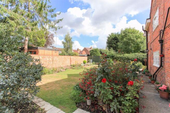 Rear Garden vi...