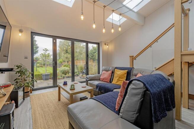 Impressive Garden Room