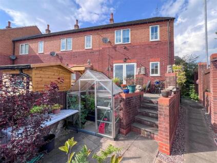 Strangman Street, Leek, ST13 5EF