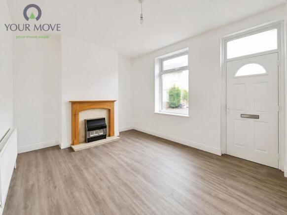 3 bed Terraced to rent Image 2