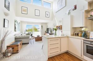 232, Canalside, Redhill RH1 2FW