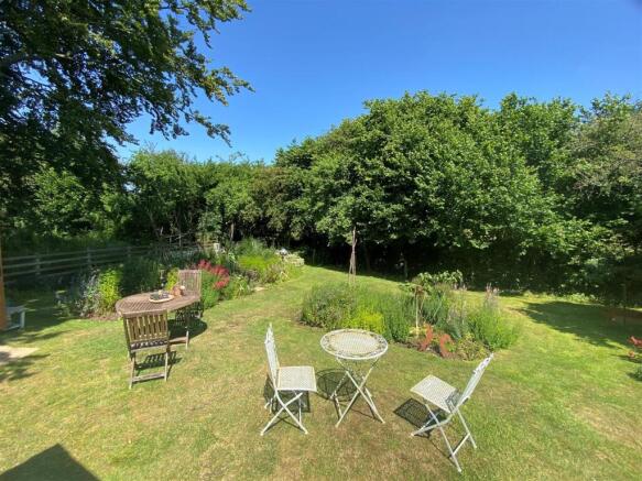 garden 3.jpg