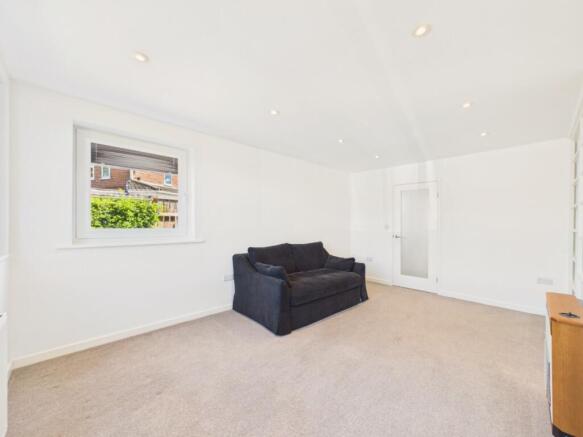 3 bed Semi-Detached for sale Image 5