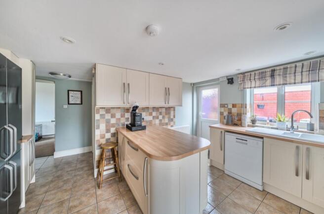 1400771-16-697ca42f51bb3