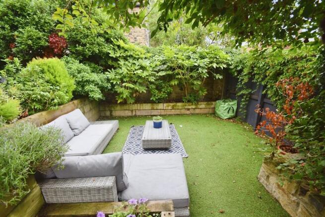 5 bed Semi-Detached for sale Image 12