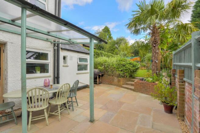 98 Lower Luton Road-
