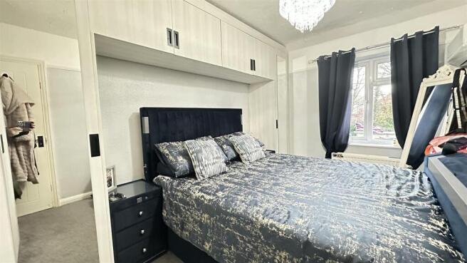 4 bed Terraced for sale Image 10