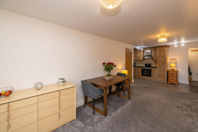 1 bed Flat for sale Image 7