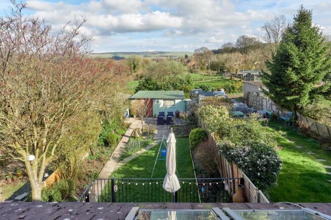 Rear Garden & Views