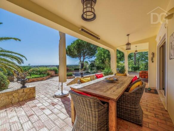 Moncarapacho-Estate-plot-private