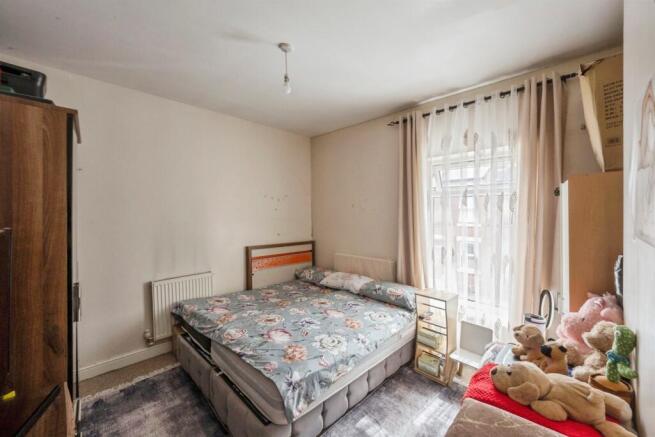 2 bed Terraced for sale Image 9